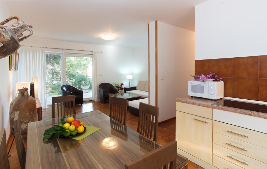 Apartments Tamar Jelsa  Zimmer foto
